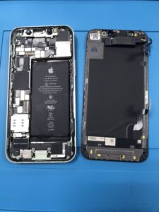 iPhone１２mini　画面交換　修理