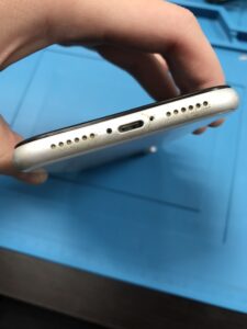 iPhone XR maintenance