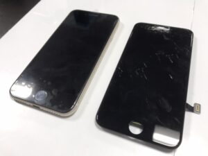 iPhoneSE3画面交換完了！