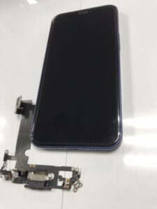 iPhone１２mini　充電口修理