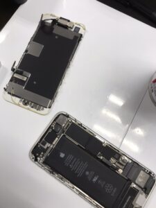 iPhone SE2のバッテリー交換