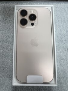 iPhone16