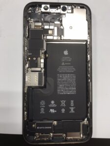 iPhone12PROMAXのバッテリー交換