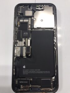 iPhone13Proのコネクタ修理