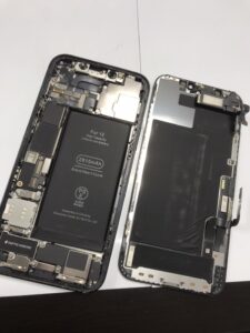 iPhone12のバッテリー交換