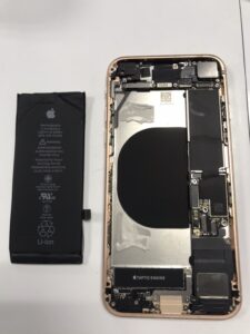 iPhone 8 バッテリー交換