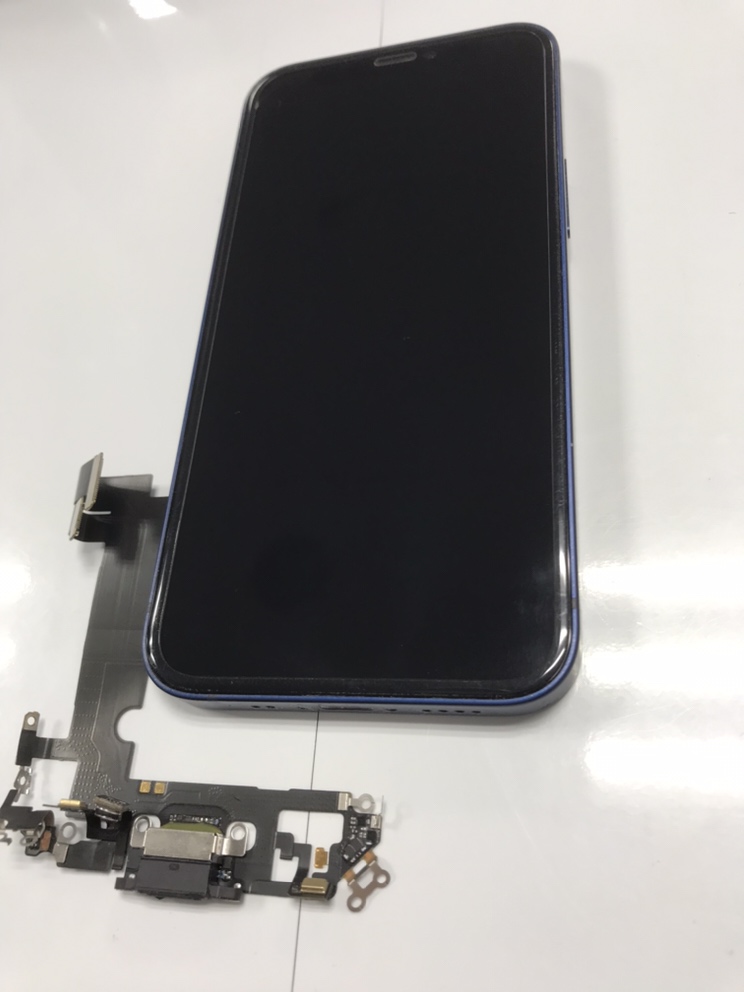 iPhone１２mini　充電口修理　【青森県三沢市よりご来店】