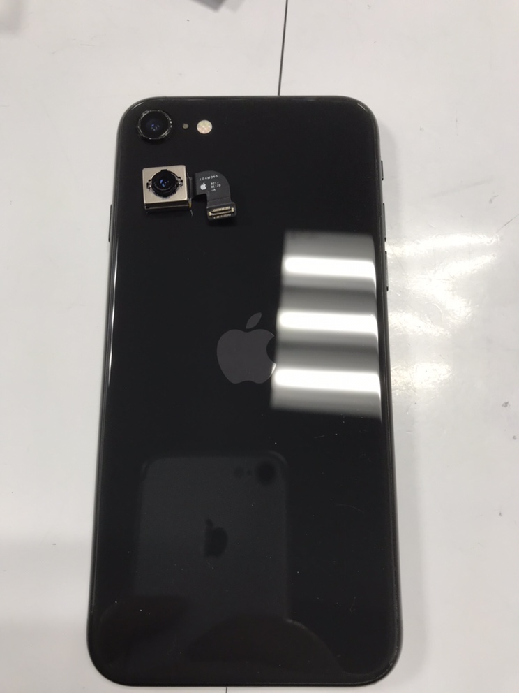 iPhoneSE２　カメラ交換修理　【青森県上北郡おいらせ町よりご来店】