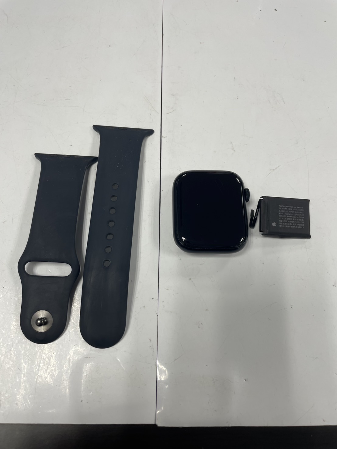 【下田店】AppleWatch7 45mmのバッテリー交換　【青森県十和田市からご来店】
