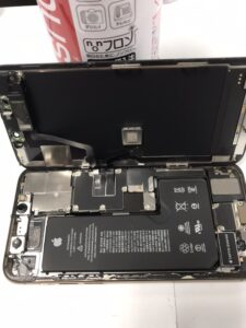 iPhone11Pro分解①