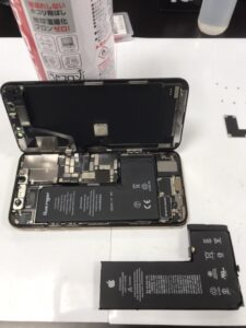 iPhone11Pro分解④