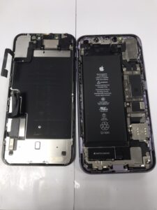 iPhone11分解①