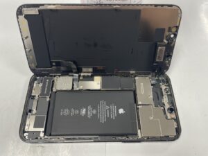 iPhone12Pro分解①