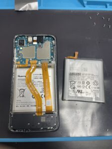 GalaxyA22　分解③