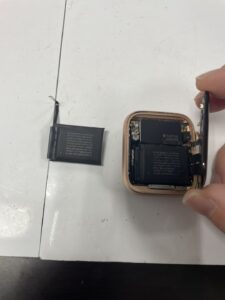 applewatchSEバッテリー交換