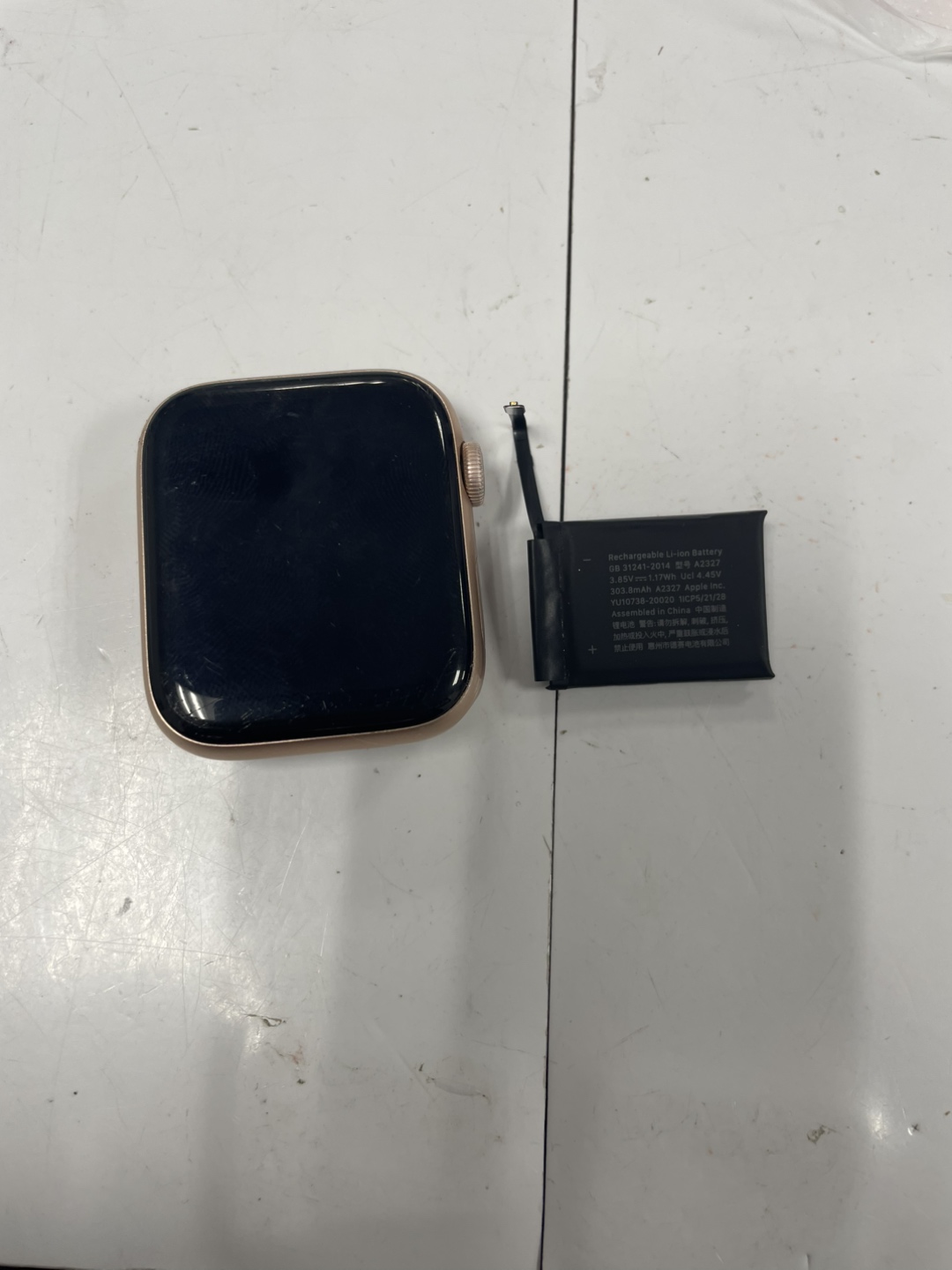 【下田店】applewatchSEバッテリー交換【青森県八戸市よりご来店】