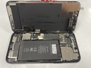 iPhone12 バッテリー交換