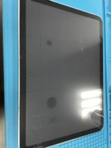 iPad9　液晶ガラス交換